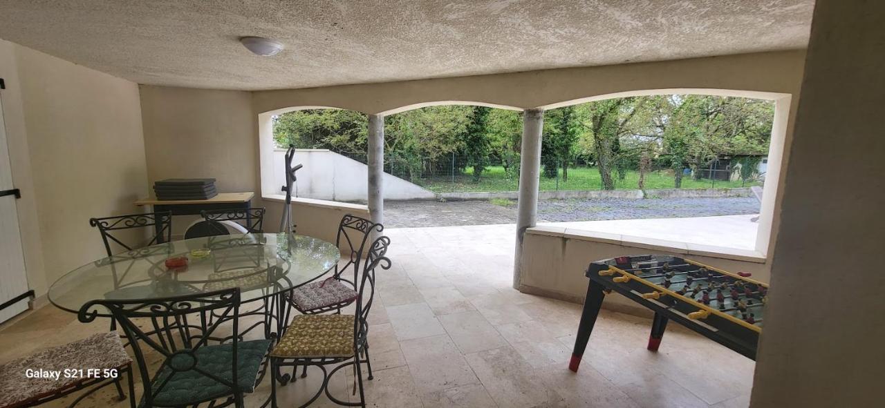 Maison Calme Et Spacieuse Bassens  Esterno foto